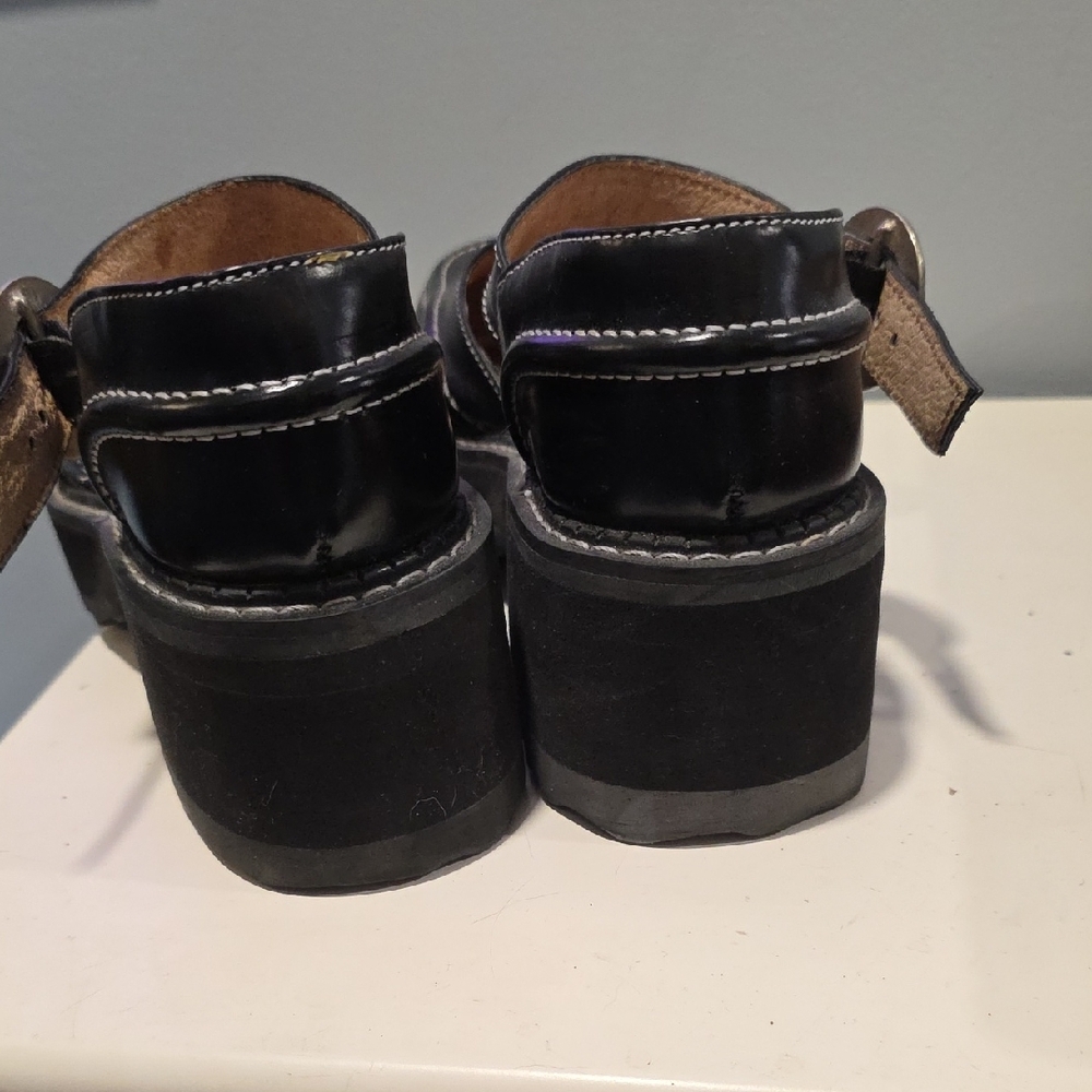 VINTAGE John Fluevog Black Leather Mary Jane Platform Heels with White Stitching - Picture 3 of 15